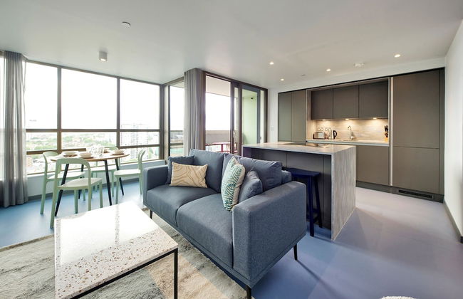 Luxury Two-bedroom Flat in East London s Poplar - Foto 1