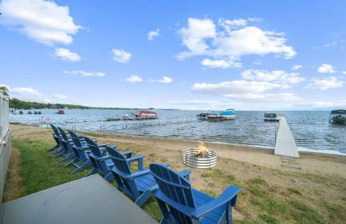 Sauna, Game Room, and Beach Front on Houghton Lake - Foto 26