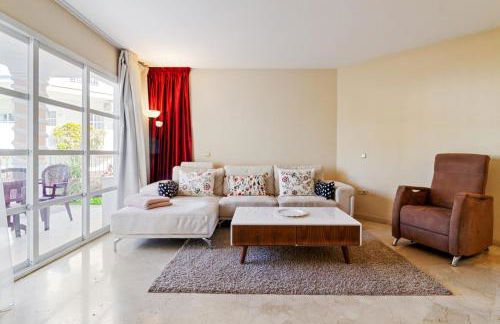 Matchroom Country Club Resort - Photo 20