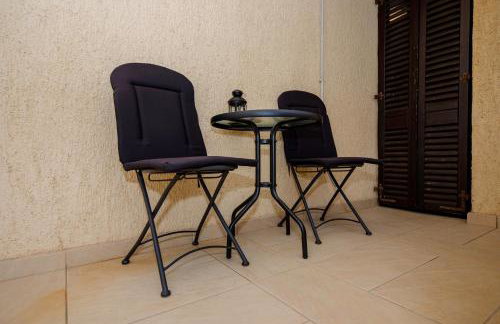 Apartments by the Beach with Pool and Lounge Beds - Miral Apartments - Foto 52