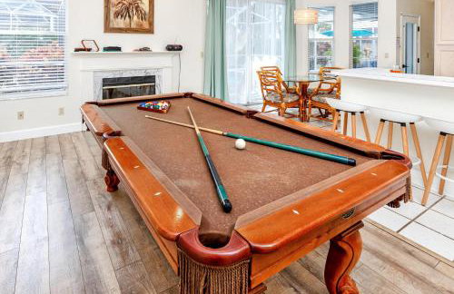 Palm Harbor Paradise - Spacious Home In Quiet Neighborhood with Heated Pool, Billiard Room, Hot Tub - Foto 11