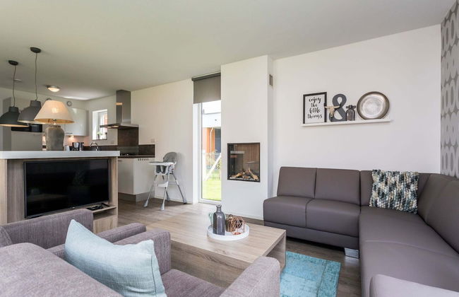 Modern and Child-friendly Villa in Limburg - Photo 7