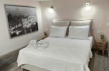 Venias Rooms - Photo 4