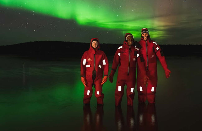 Northern Lights Ice Floating Experience - Photo 6