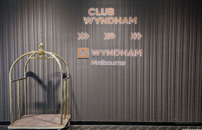 Wyndham Hotel Melbourne - Photo 2