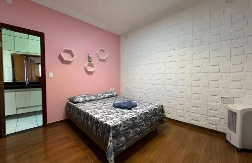 Espaçosa casa próxima ao Centro - Foto 17