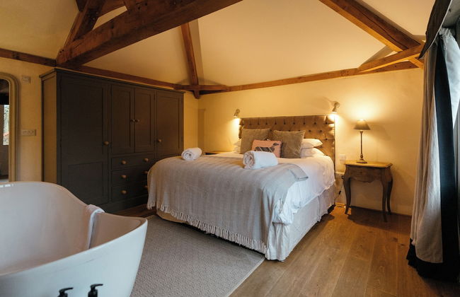 Retreat East - Photo 41