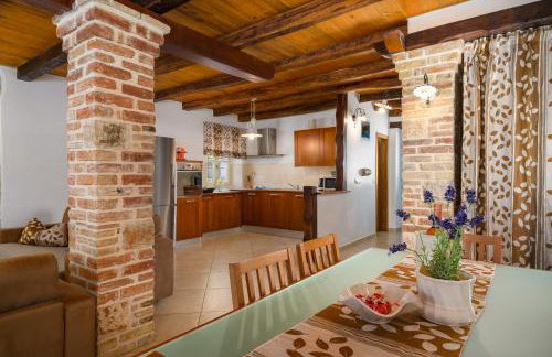 My Villa Ida with pool in Višnjan, Istria - Photo 46