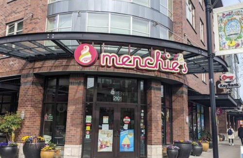 Walker's Paradise 1 with 2 free parking lots - Foto 37