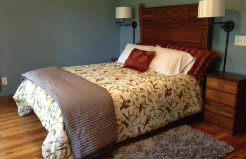 ☆Cherry Farmhouse☆60 Acres☆Central Air☆Fireplace - Foto 15