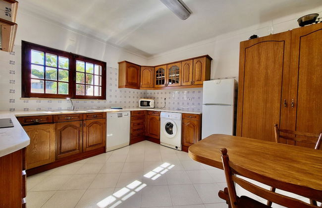 Faro Terrace Villa by Homing - Photo 13