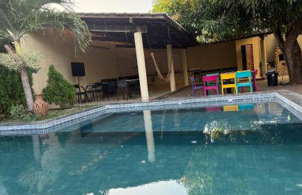 Espaçosa casa com Piscina para até 15 hóspedes - Foto 4