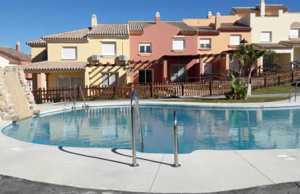 NEW!! Bonito adosado en Zahara de los Atunes - Foto 15