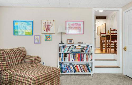 Artist Apartment - Idyllic villa steps from Town & the waterfront! - Foto 4