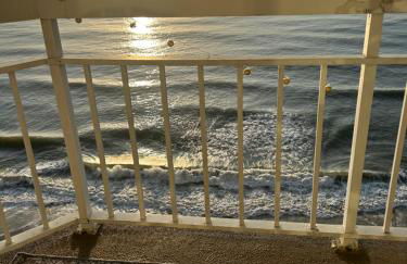 LUXURIOUS Oceanfront Condo, 1 bedroom-2 bath, Sleeps 4, indoor and outdoor pools, Waters Edge-Garden City-Murrells Inlet SC -NO PETS - Photo 17