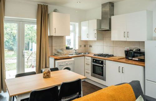 Lovely 3 bed house in Feltham - Foto 29