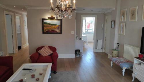 Acogedor piso de 3 habitaciones cerca del metro - Foto 3