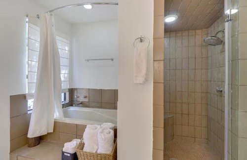 Waterfront Lake Travis Luxury Home with Large Deck! - Foto 19