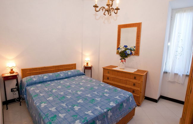 Inviting Holiday Home With Terrace, Garden Furniture, BBQ - Foto 5