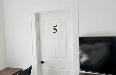 #1 - 5BR 1BA - Unit A - Private Entire Home - WiFi - Foto 31