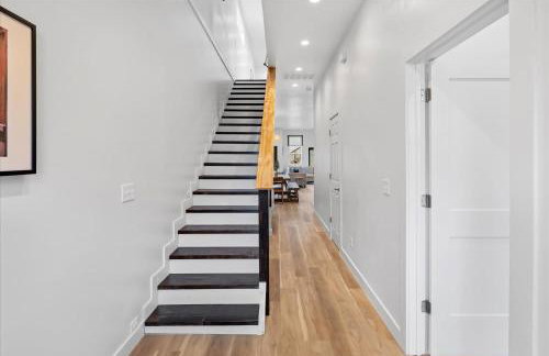 Spacious Downtown Indy Home Perfect for Groups - Photo 36