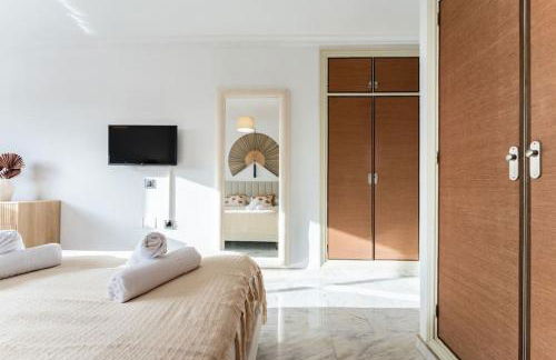 Exclusive Villa with Sea View Near Center - Foto 24