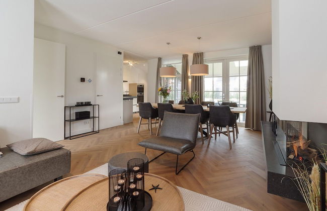 Beautiful Holiday Home With a Whirlpool - Photo 31