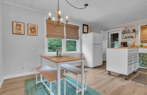 Pet friendly - steps to water! - Foto 10