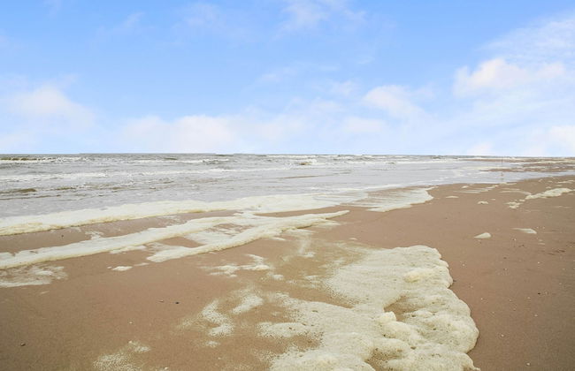 Peaceful Holiday Home in Tuitjenhorn - Photo 39