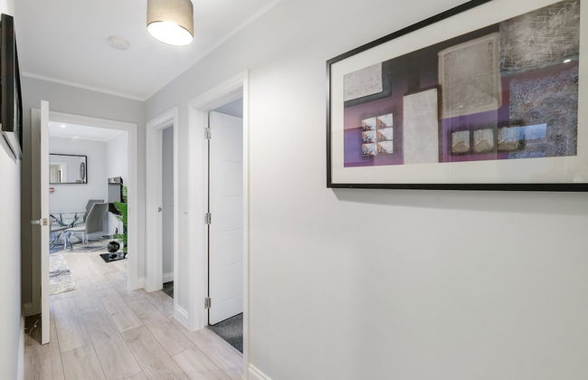 2 Bdrm Penthouse with parking Wycombe - Foto 24