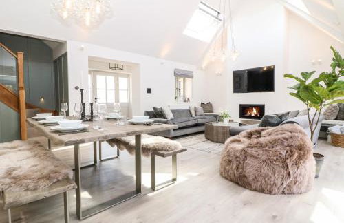 12 Manor Farm Close - Photo 5