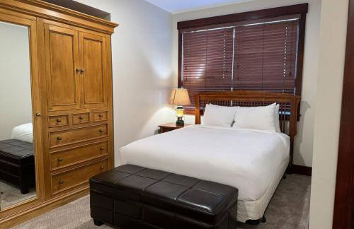 Luxury Townhome w/ Views, Private Jacuzzi & Garage - Foto 6