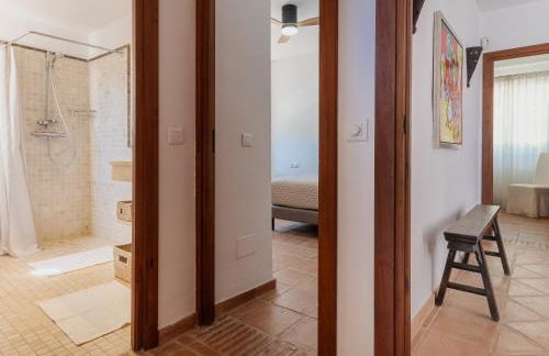 Charming Andalusian-Style Beach Villa - Foto 33