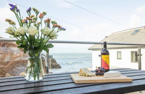 THE ANNEXE AT UPPER BEACH HOUSE - Photo 5