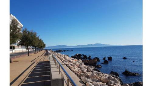 a 100mts playa,dos piscinas, wifi, luminoso - Foto 3