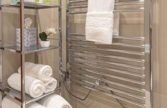 Westminster 1 bed apt with terrace and Air-Con - Photo 10