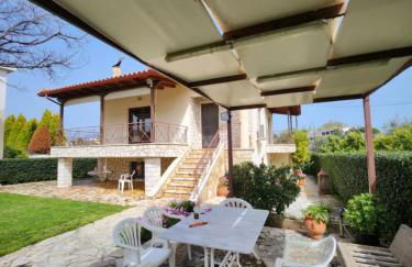 LoGGOS VILLA - Photo 16