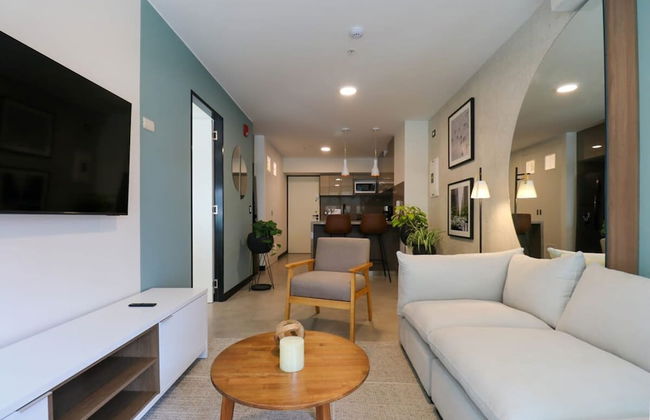 w Captivating 1BR in San Isidro - Photo 11