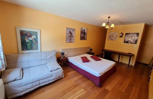 Gîte de l'orangerie du château de Jallanges- 11 personnes - Foto 20