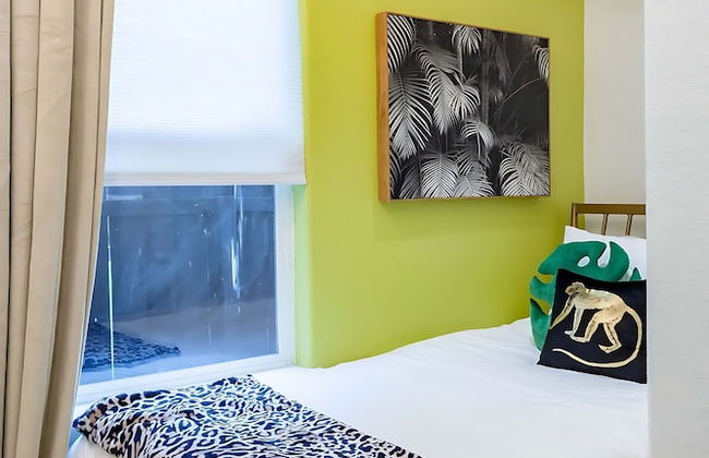 Pool Hottub Magic School Bus 5 Mins to Downtown - Photo 39