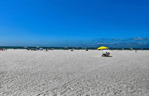 Gulfview Lido Key Gem - Walk to Beach and Shops - Foto 24