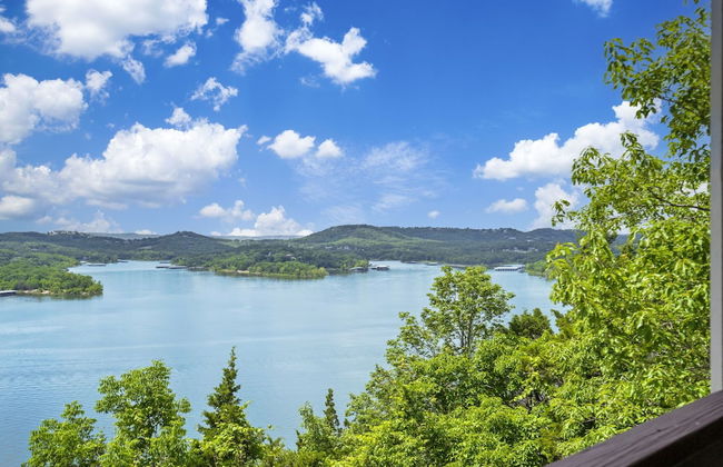 Table Rock Manor at Whitefish Bay - Photo 45