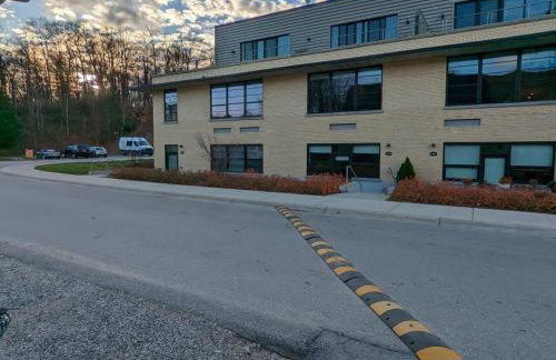 Condo at The Commons - Foto 16