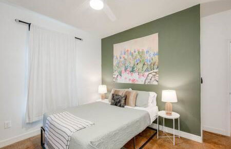 The Outlook - Spa and deck views of Hill Country - Foto 89