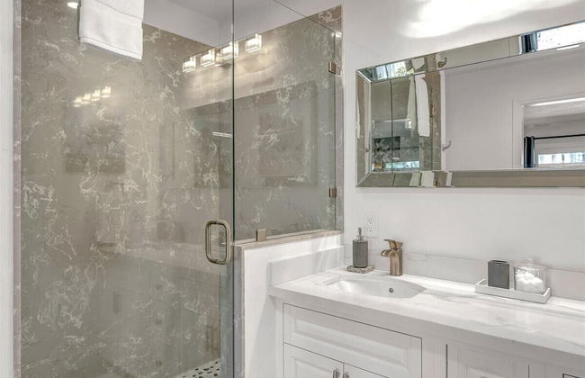 Pebble Beach Barking Seals - 5min Walk to the Beach! - Photo 23