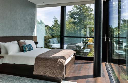 Finest Retreats - The Glass House at The Lakes by Yoo - Photo 5