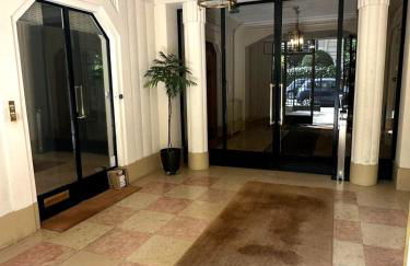 A proximité immédiate de la Tour Eiffel - Foto 4