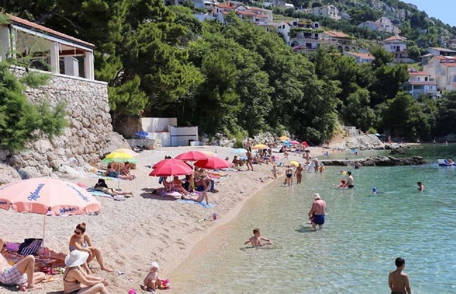 Neve - 100 m From Pebble Beach - A1 - Photo 7