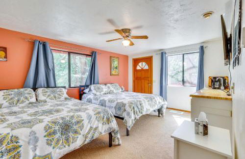 Across From Hiking Trails Woodsy Studio! - Foto 1