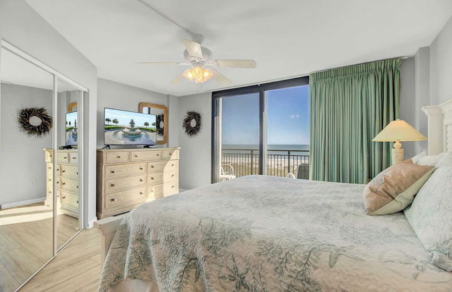 407 A Shipwatch by Avantstay Beach Front Condo w/ Ocean Views - Foto 16